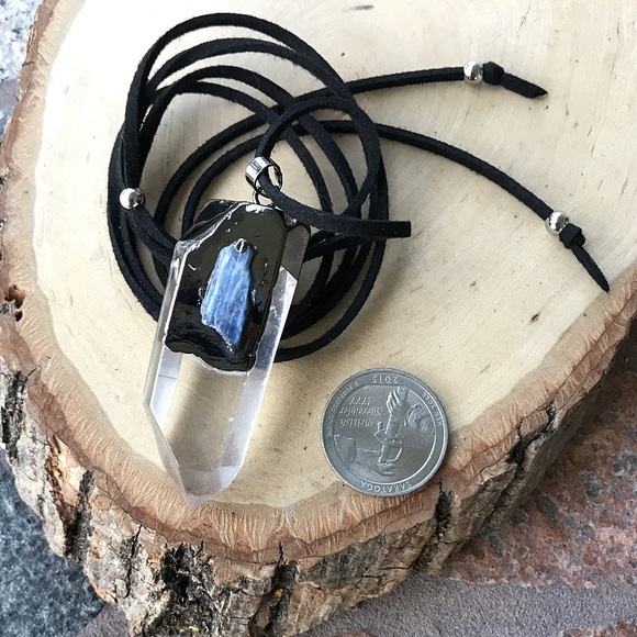 Genuine big crystal quartz & kyanite gem necklace - Picture 3 of 8
